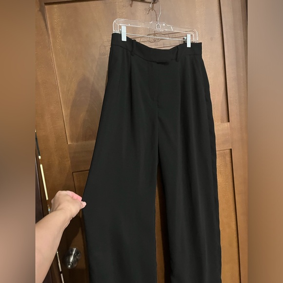 Mango Pleated Trouser - Never Worn/ Sold Out - Picture 4 of 7